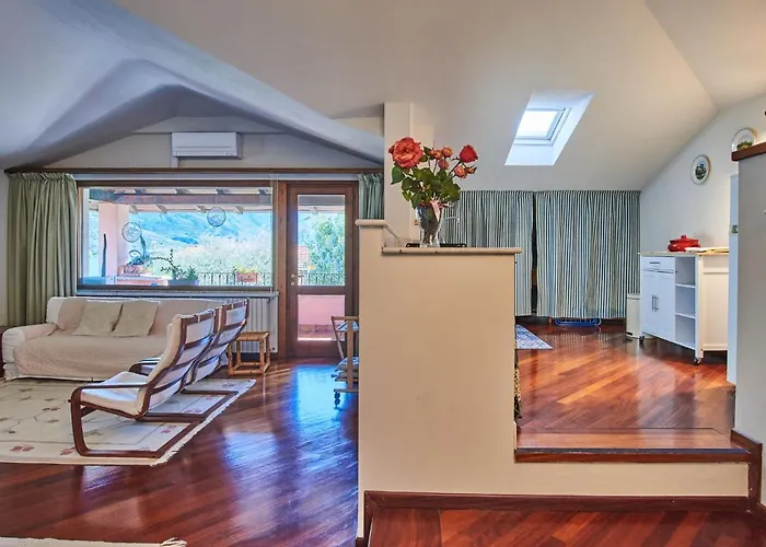 Terrazzo Fiorito By Interhome Муссо